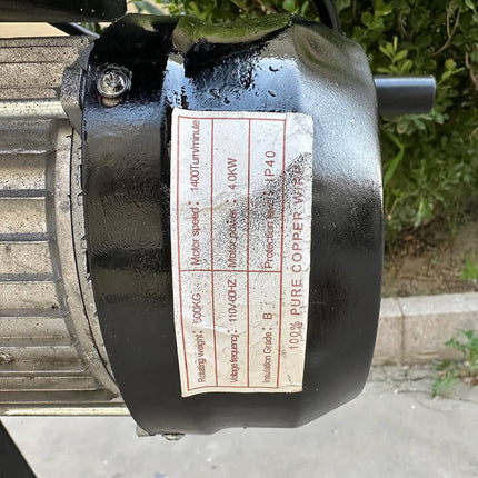 Motor with a label for the garden sifter